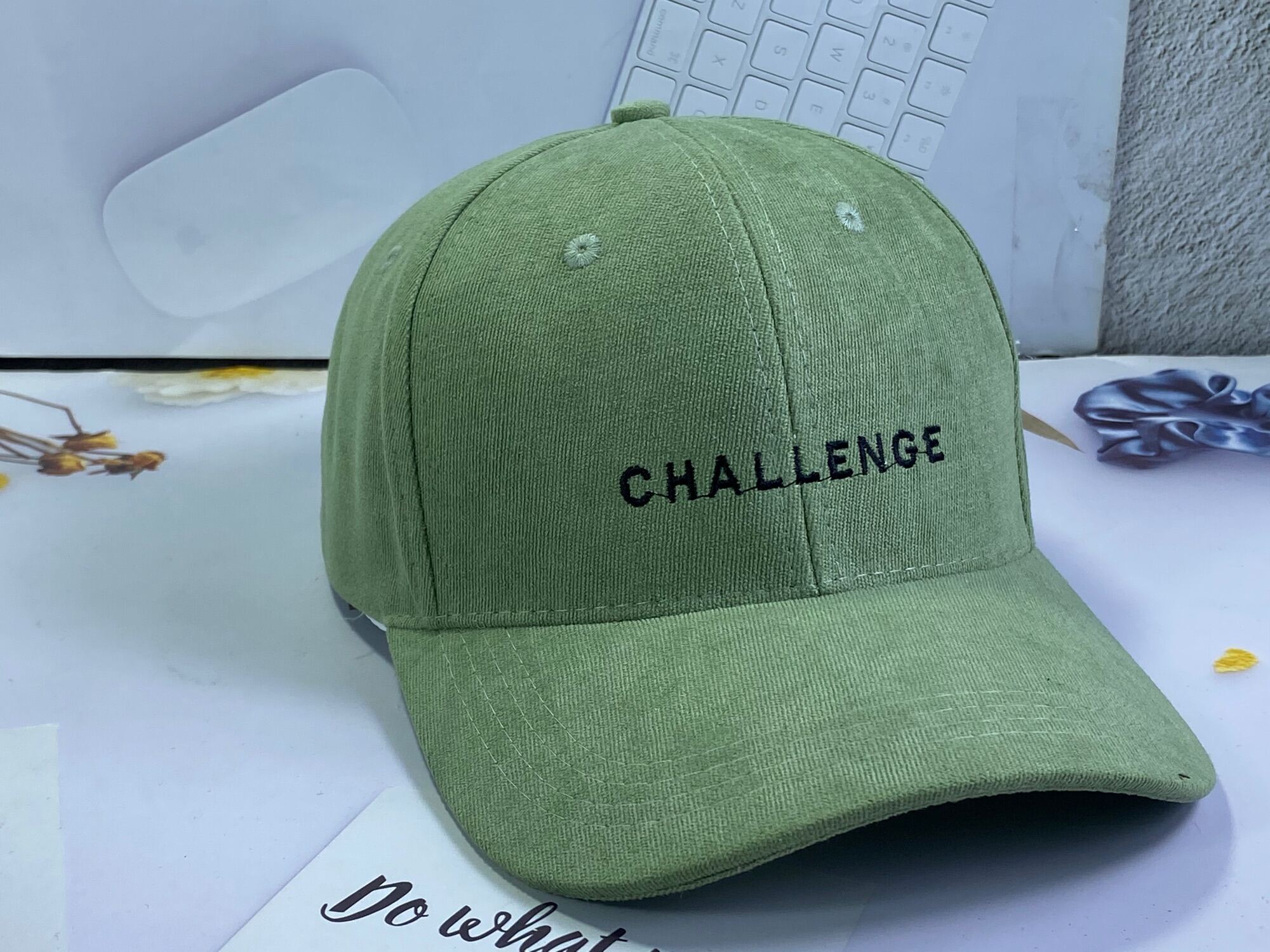 Mũ lưỡi trai nhung nam nữ - nón kết thêu CHALLENGE chữ hàn quốc unisex