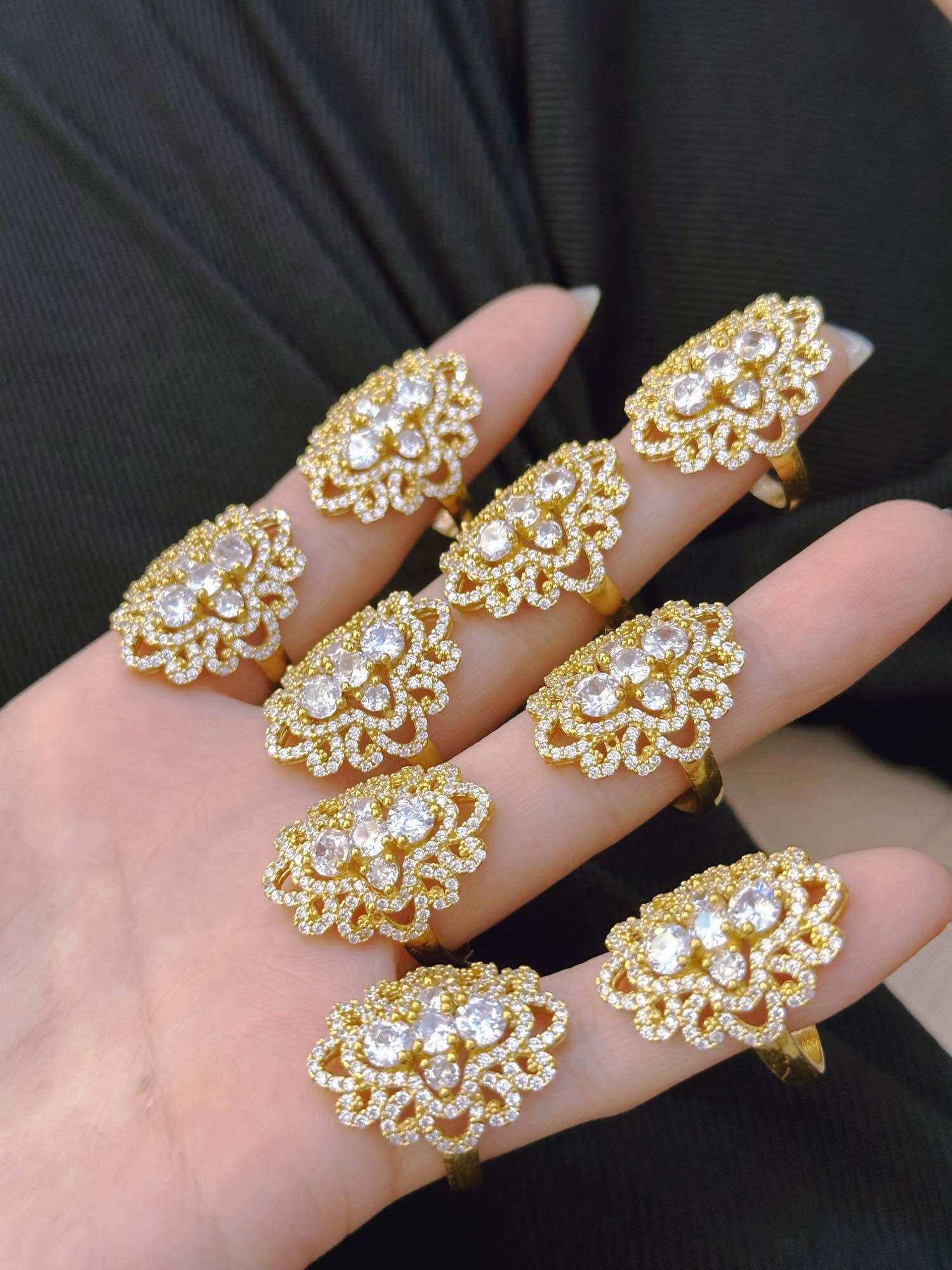 Nhẫn đồng hội đai hoa