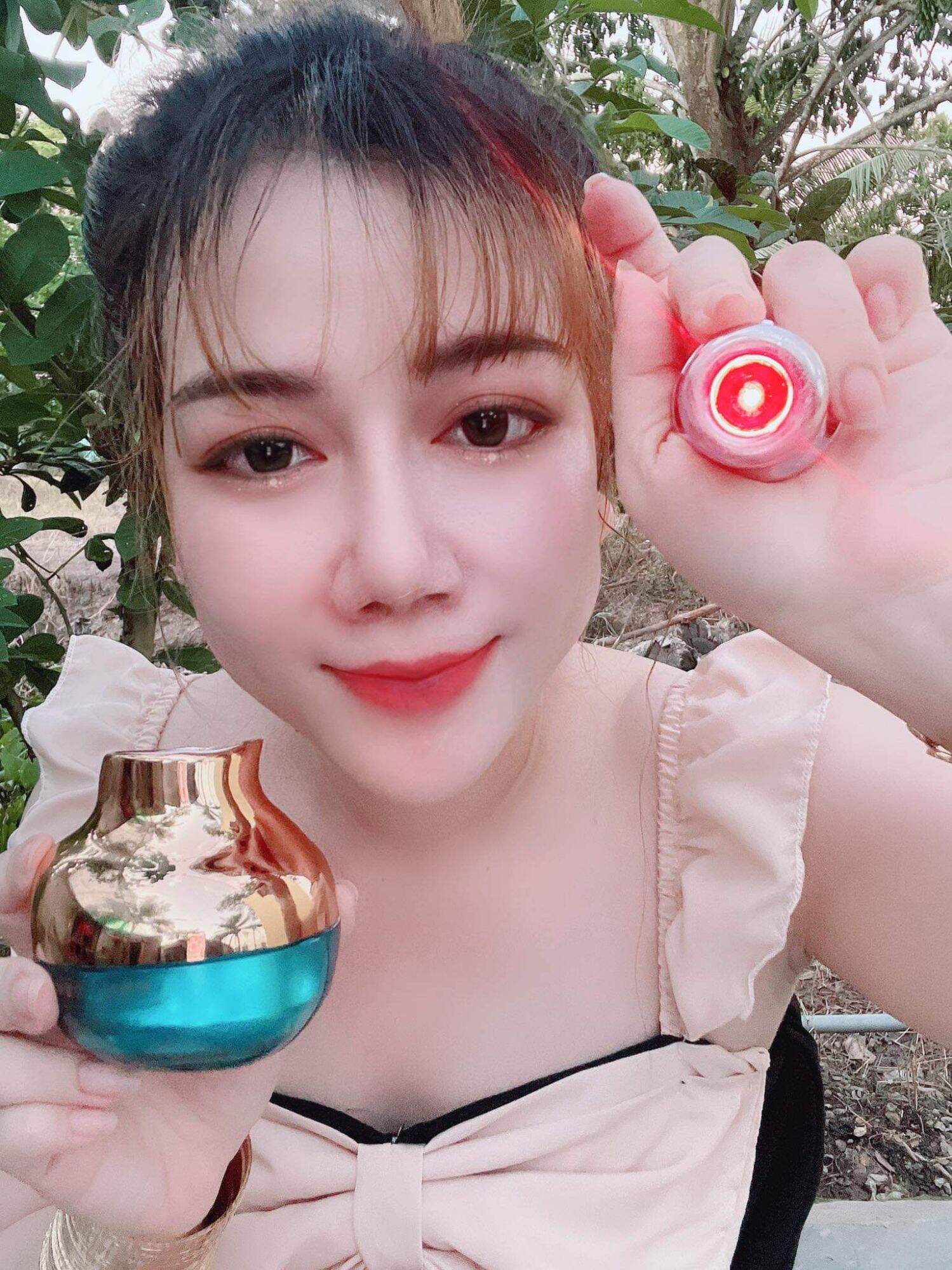 kem face dưỡng căng bóng da.