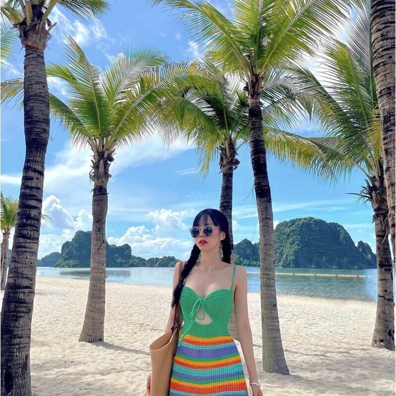 Đầm liền len móc màu xanh