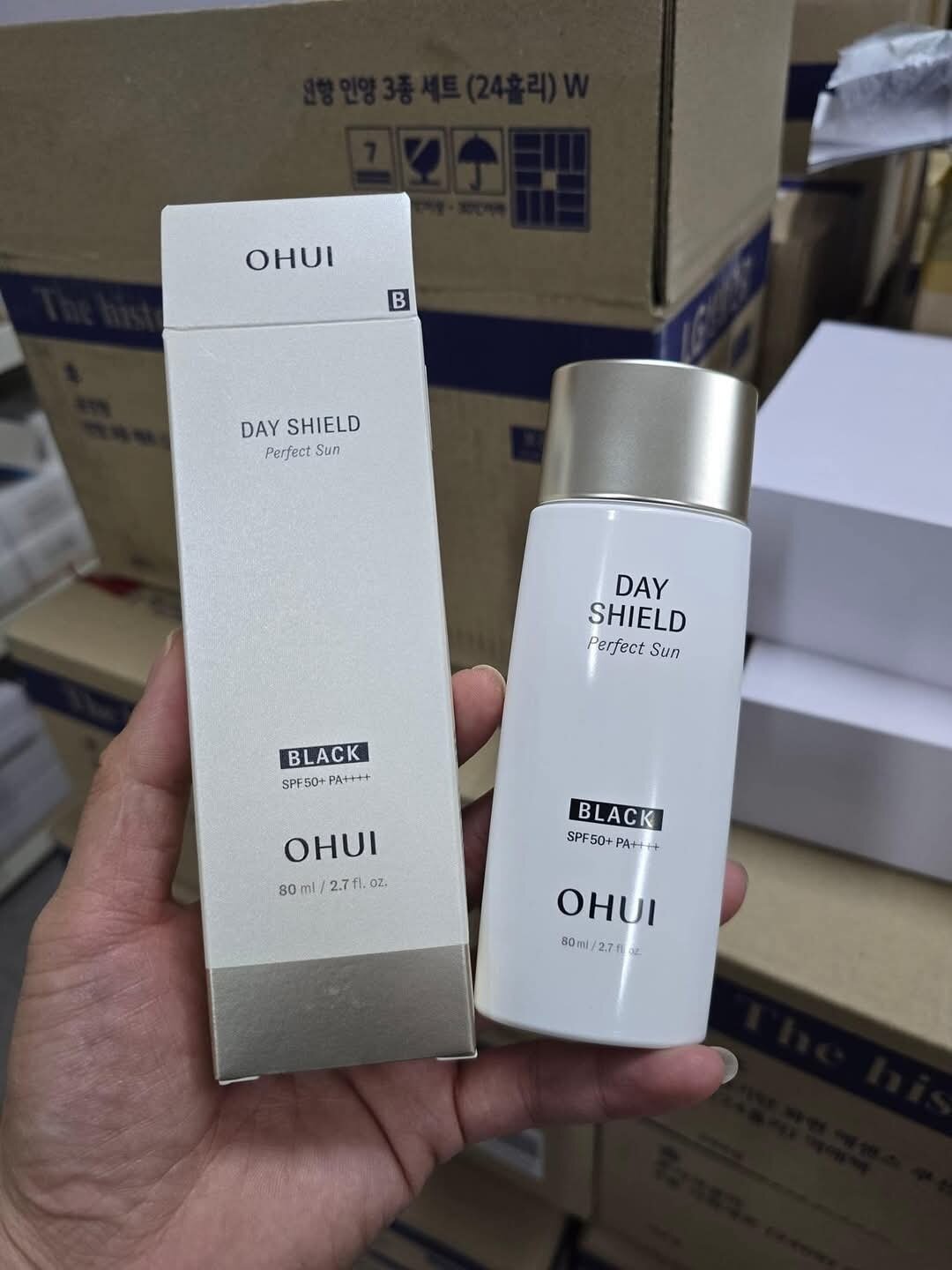 Kem chống nắng Ohui Red giành cho da nhạy cảm spf50+/Pa++++ 80ml tặng kèm 60 gói×1ml
