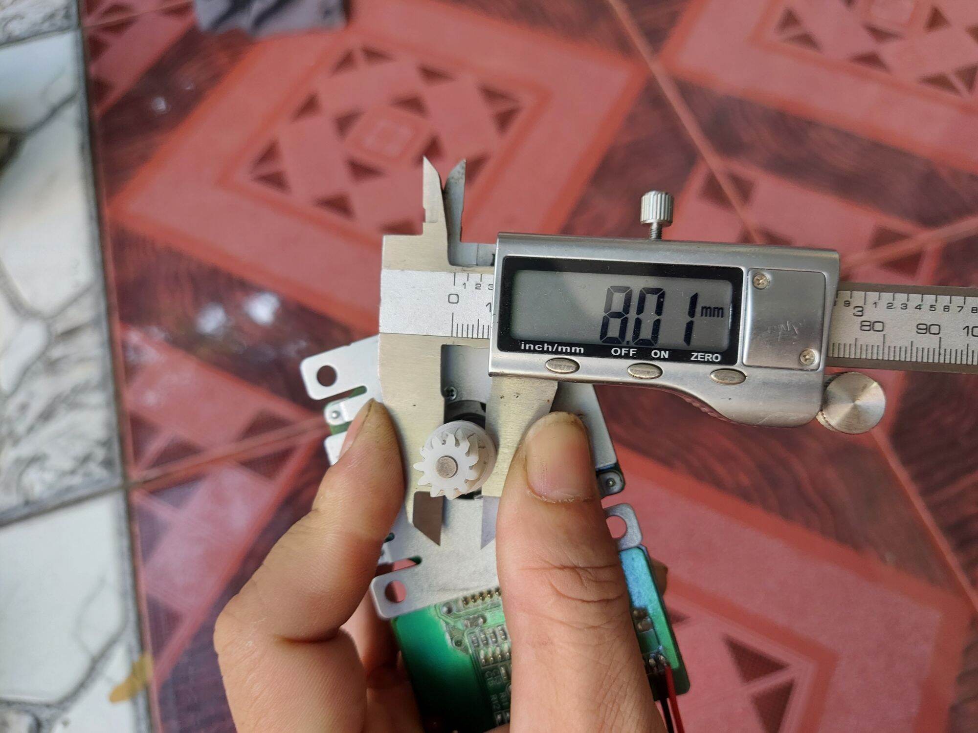 Motor bldc trục 8mm,12v-24v chế quạt(chạy trực tiếp)