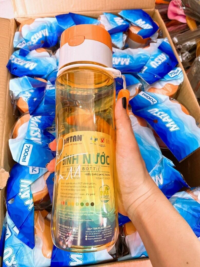Bình nước Duy Tân 700ml có dây - hàng km red bull