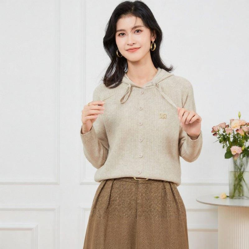 100% Wool Pullover Hooded Sweatshirt with Drawstring and Lettering Giá 3,676,000 Đồng*Miễn phí vận chuyển