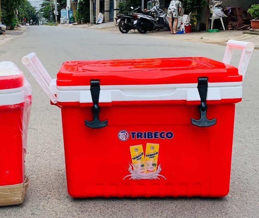 Thùng đá lớn giữ nhiệt màu đỏ 45l
