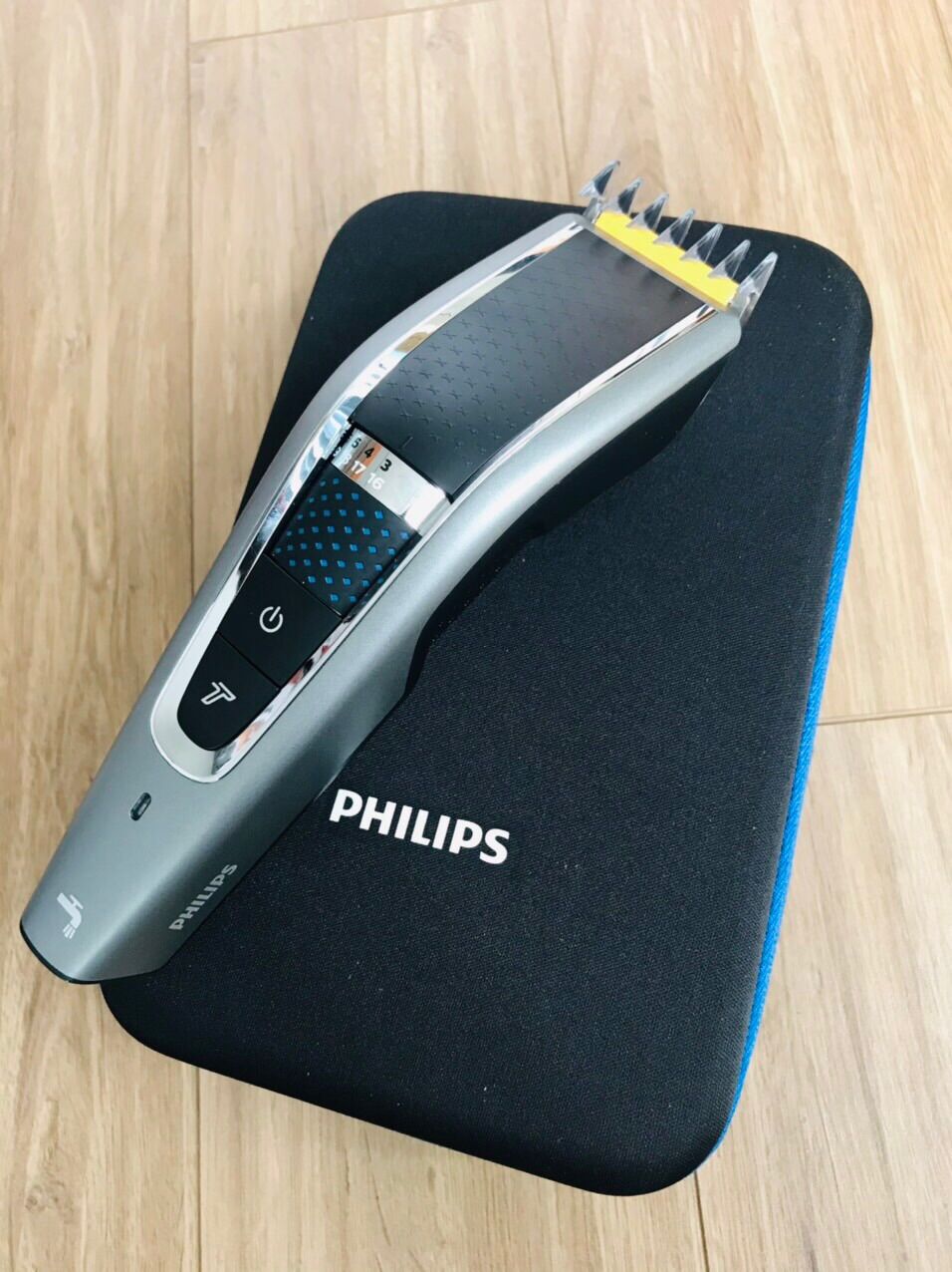 Tông đơ cắt tóc và râu Philips HC5650/15; 2 đầu lược cắt tóc, 1 đầu lược cạo râu; công nghệ DualCut và Trim-n-Flow Pro; Hàng nhập Đức