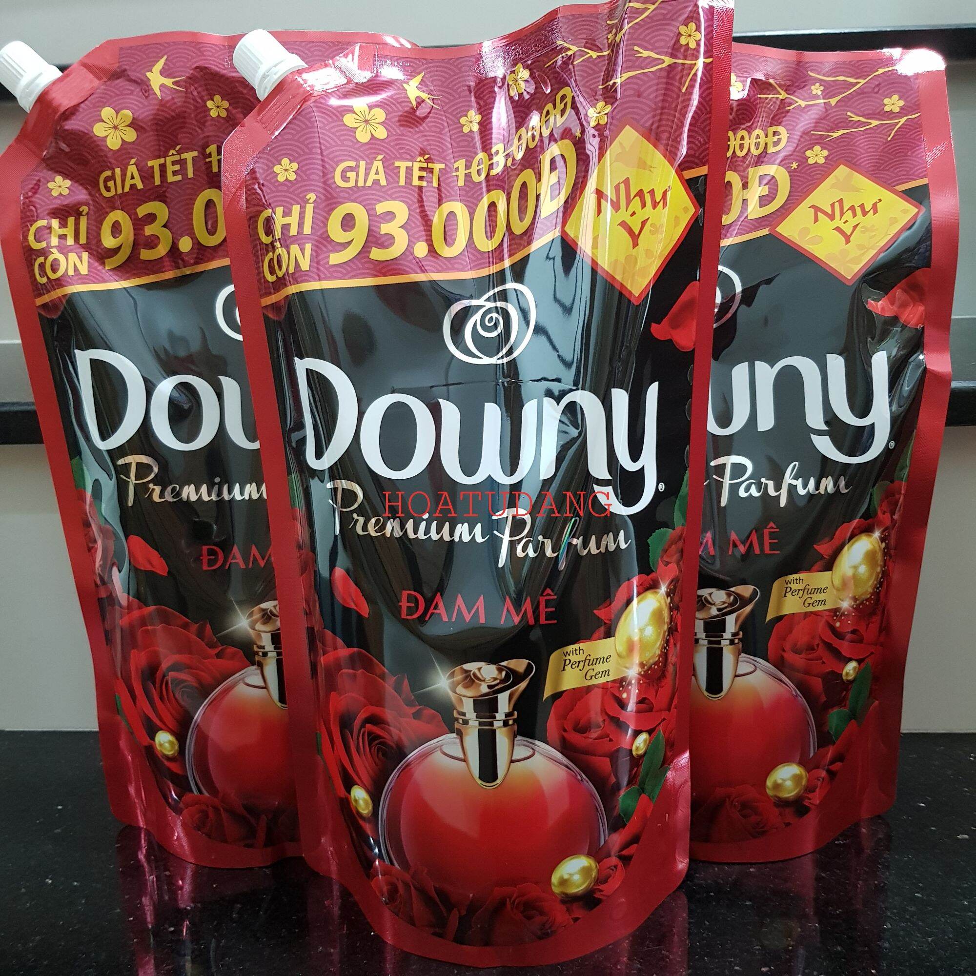 [HCM]Nước xả vải Downy đậm đặc 1.35 lit - Đỏ đam mê