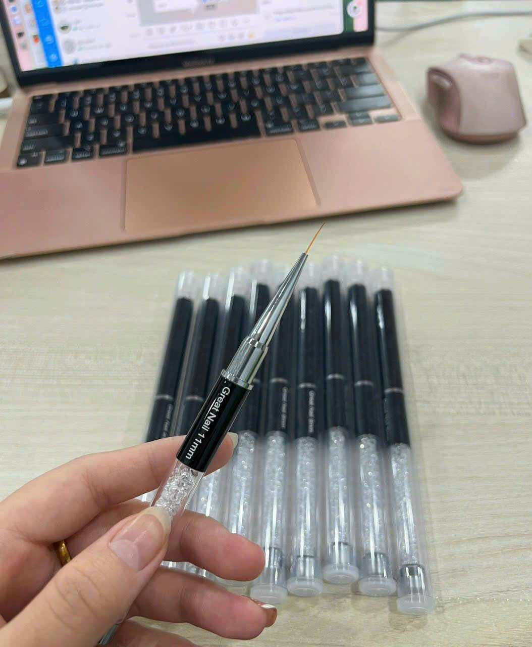 Cọ nét cán đá siêu mảnh đủ size chuyên dụng vẽ móng