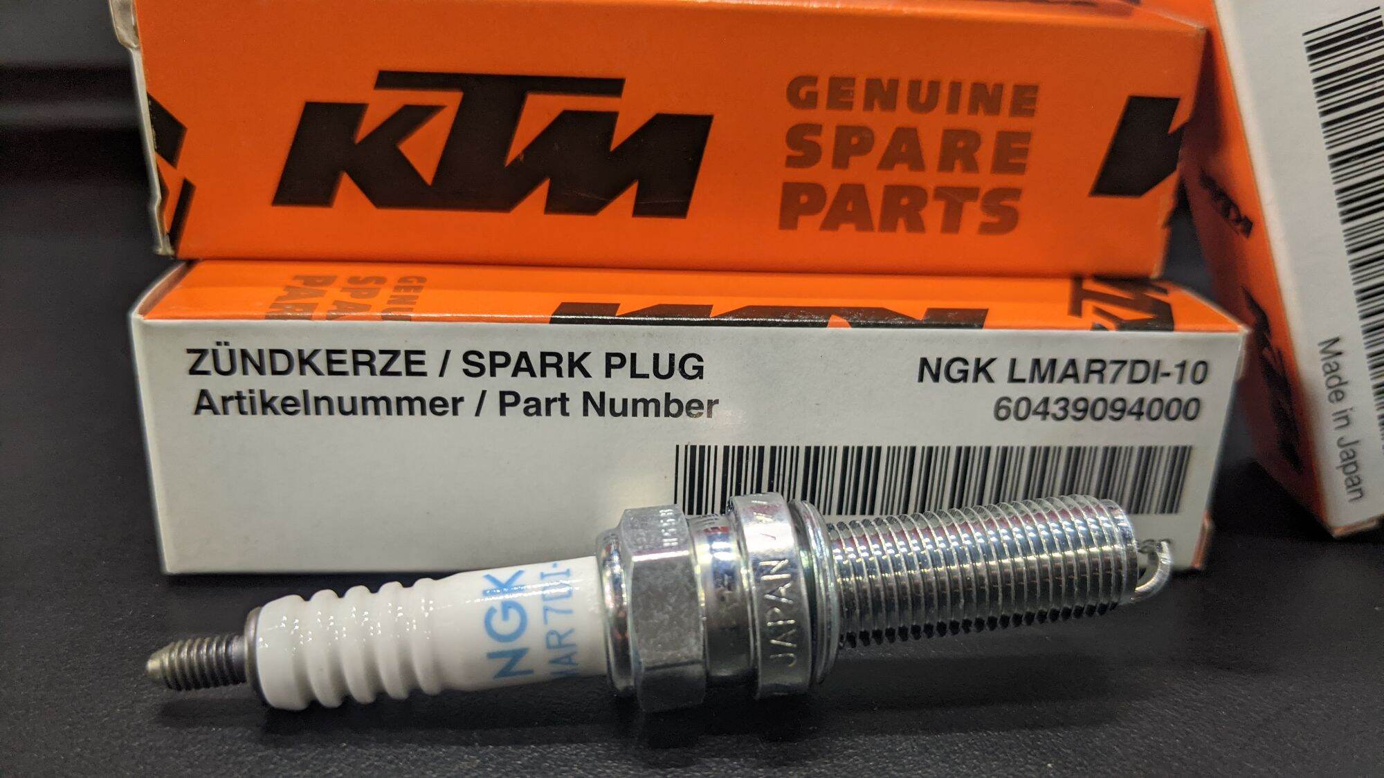 Bugi ngk lmar7di-10