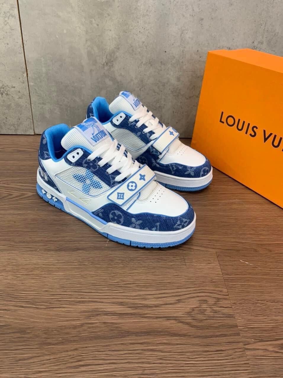 Louis Vuitton x Yayoi Kusama sneaker 2023
