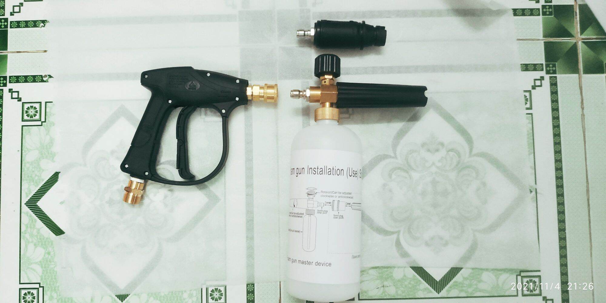 combo súng xịt rửa xe và bình phun bọt tuyết 1lit .