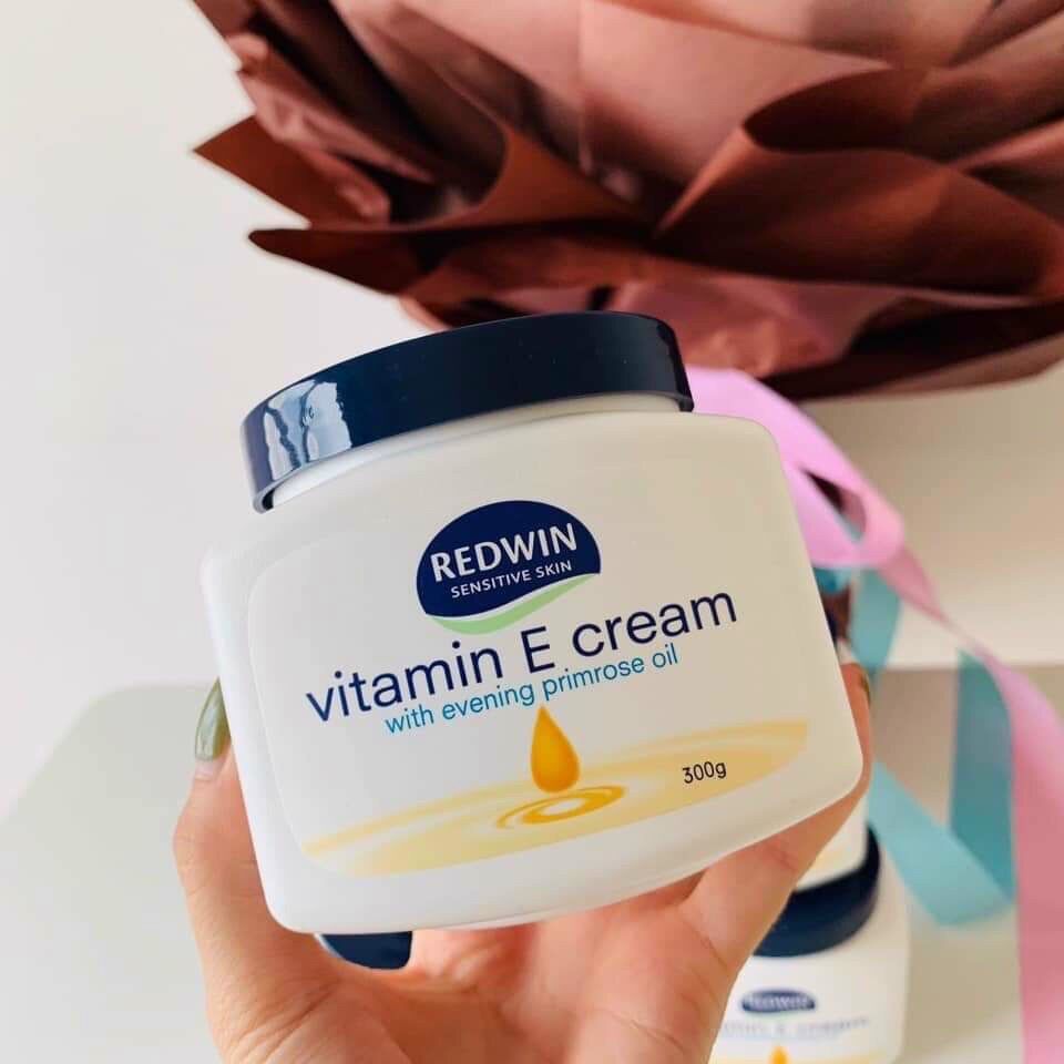 Dưỡng ẩm vitamin E