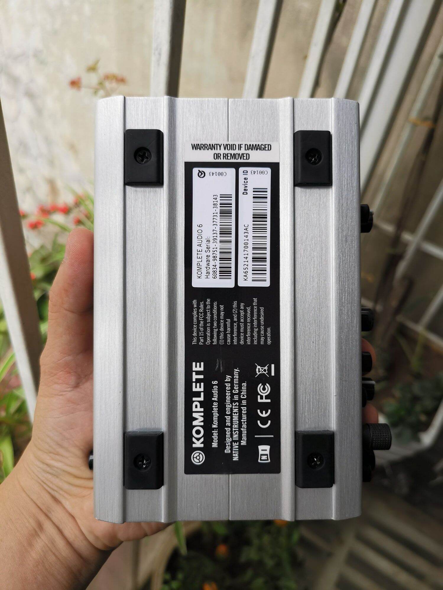 Cardsound thu âm cao cấp KOMPLETE Audio 6 like new