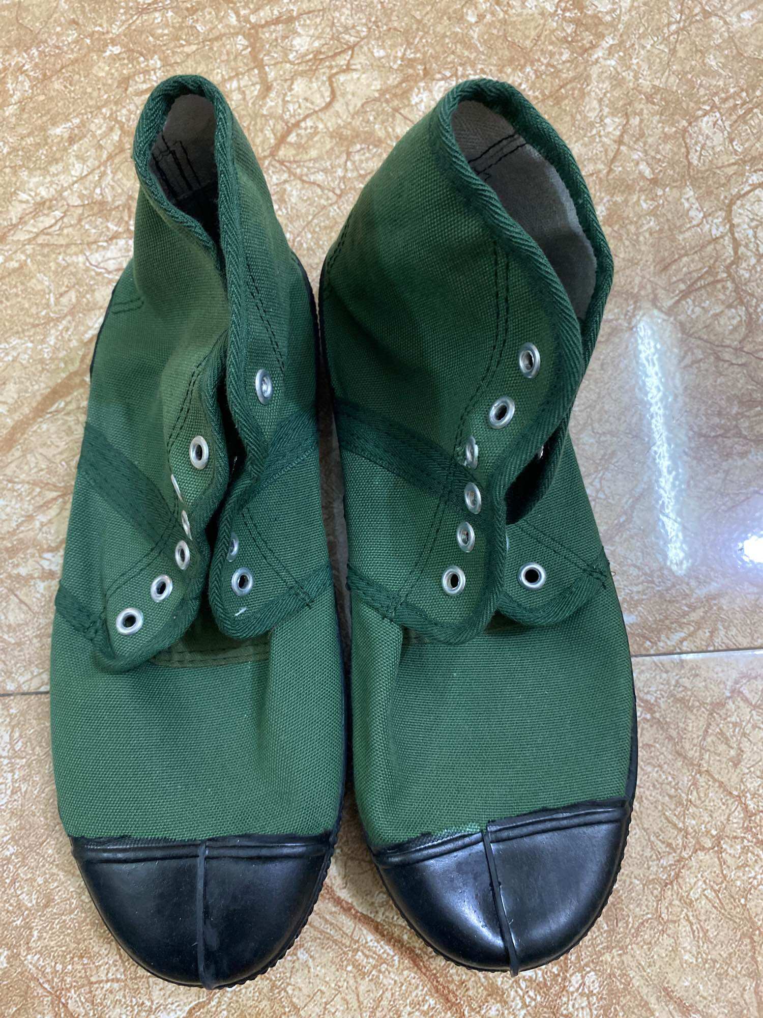 Giày vải cao cổ