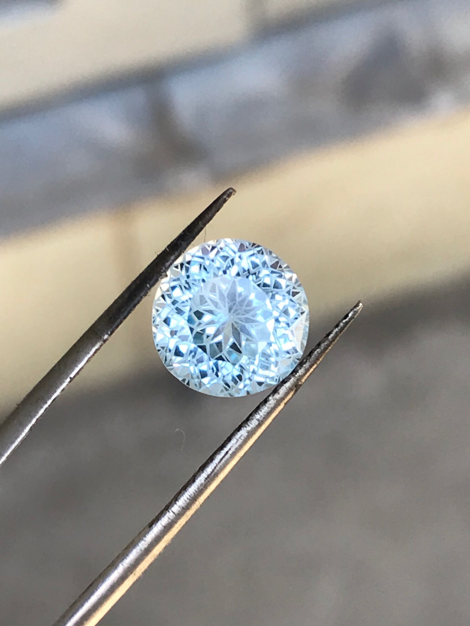 Topaz sky cắt hoa văn