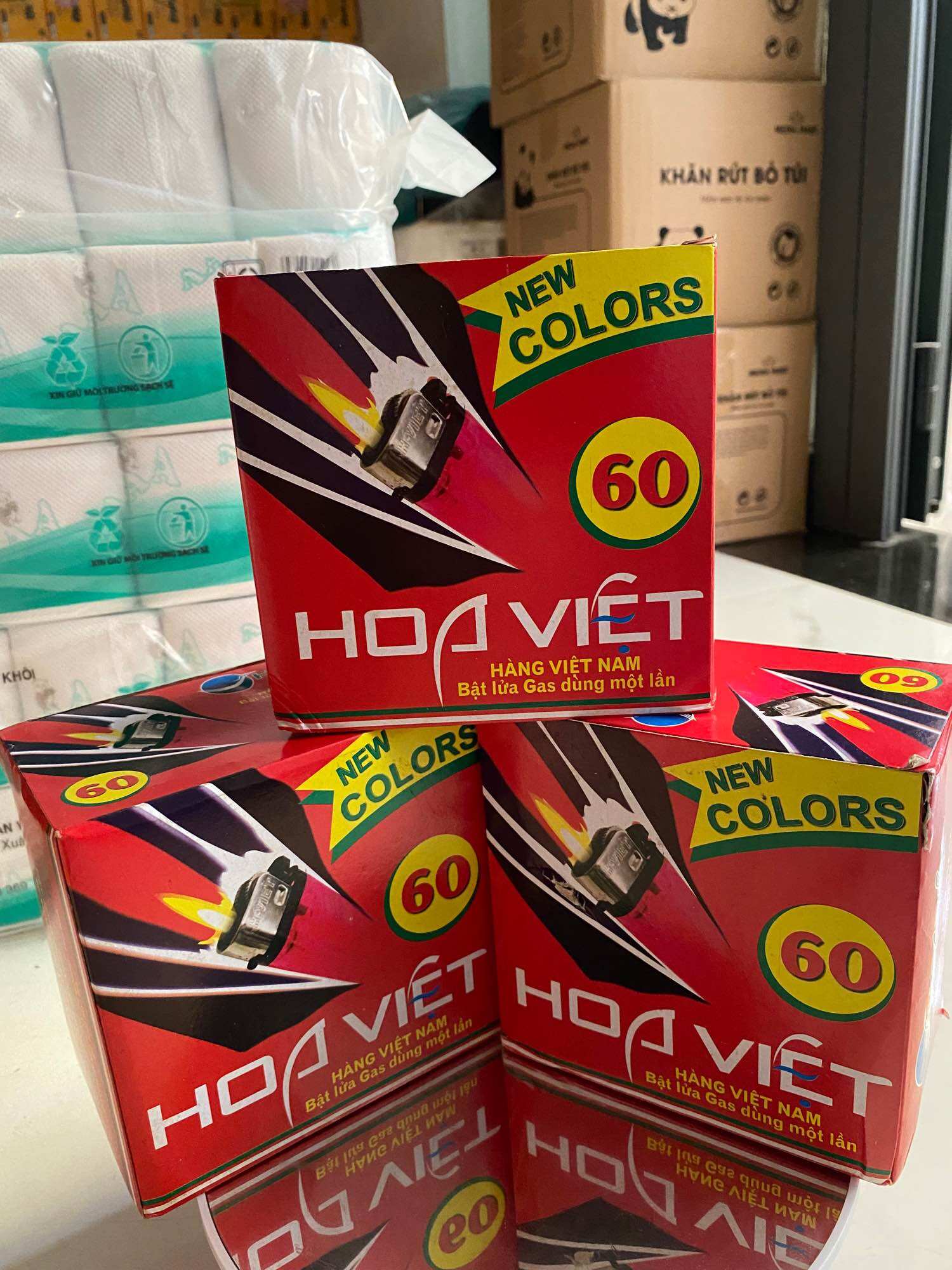 HỘP QUẸT GA 50 CÁI HOA VIỆT GIÁ SỈ