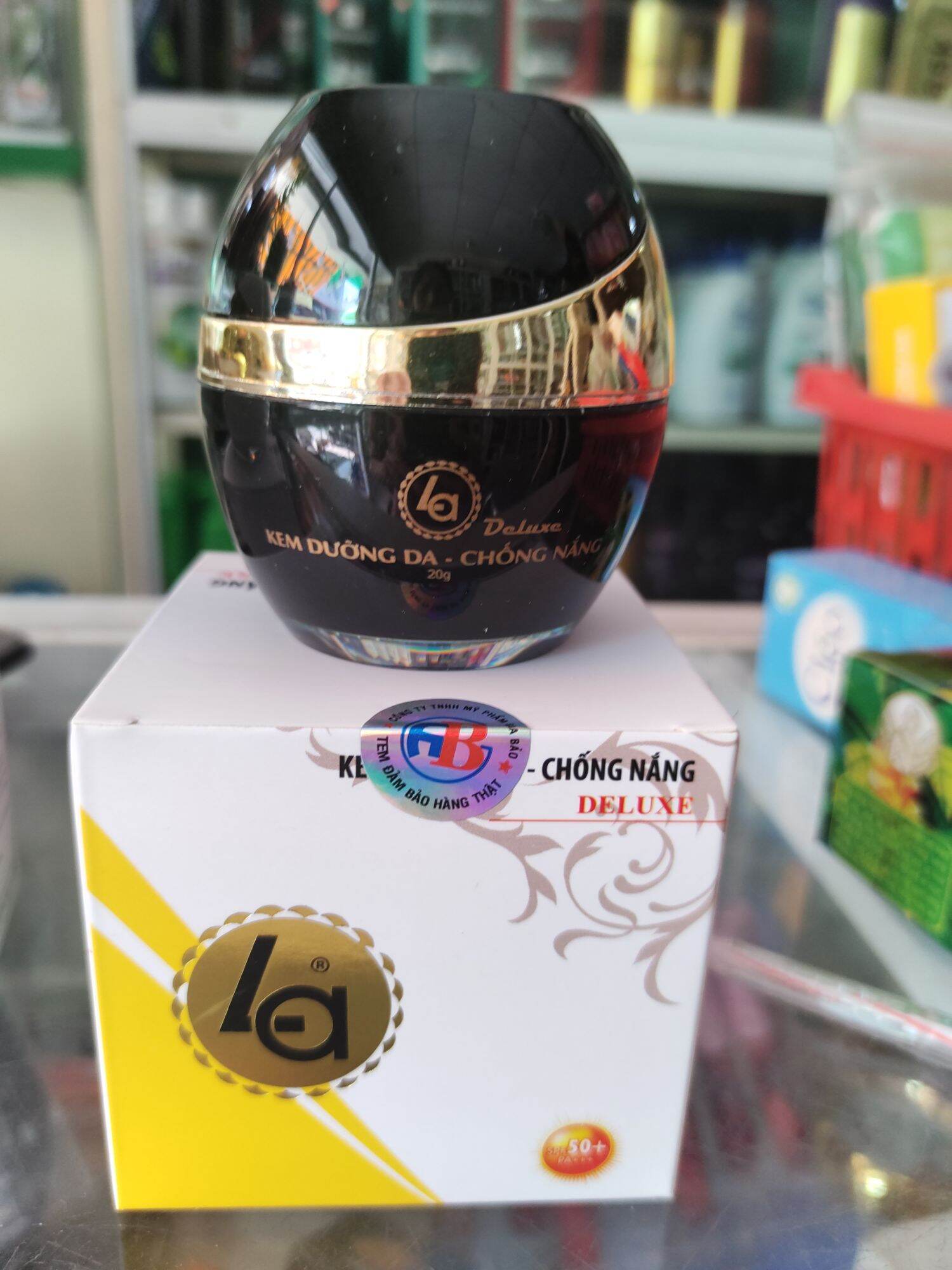 Kem dưỡng da chống nắng Deluxe LA 20g