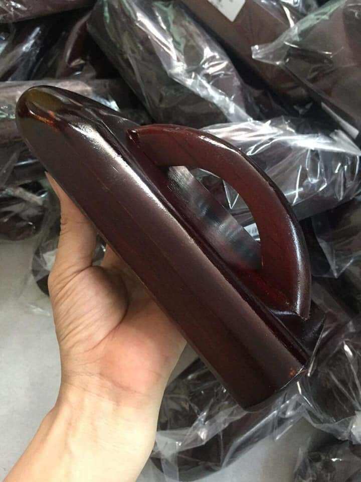 Bàn ủi gỗ