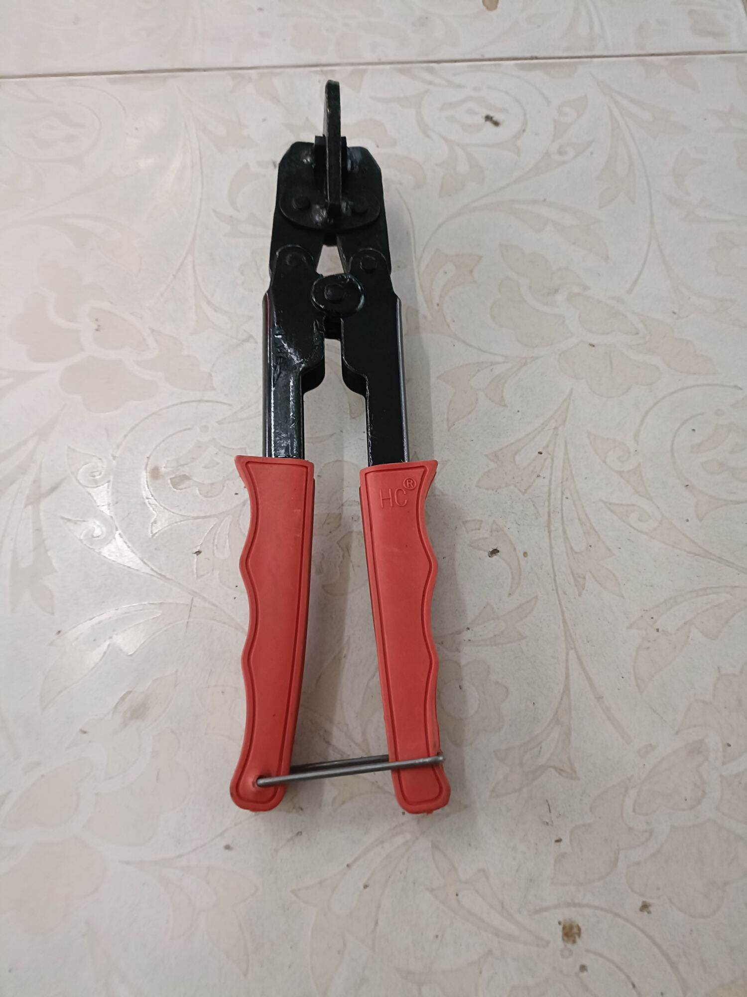 Kéo cắt góc 90 độ