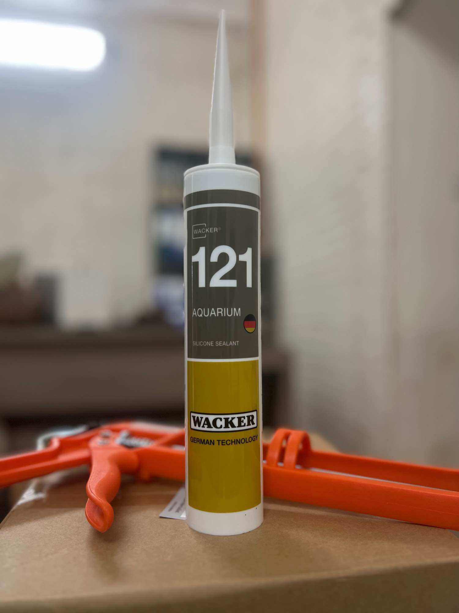 Keo Silicone Dán(Bả) Bể Cá-Hồ Cá Wacker 121