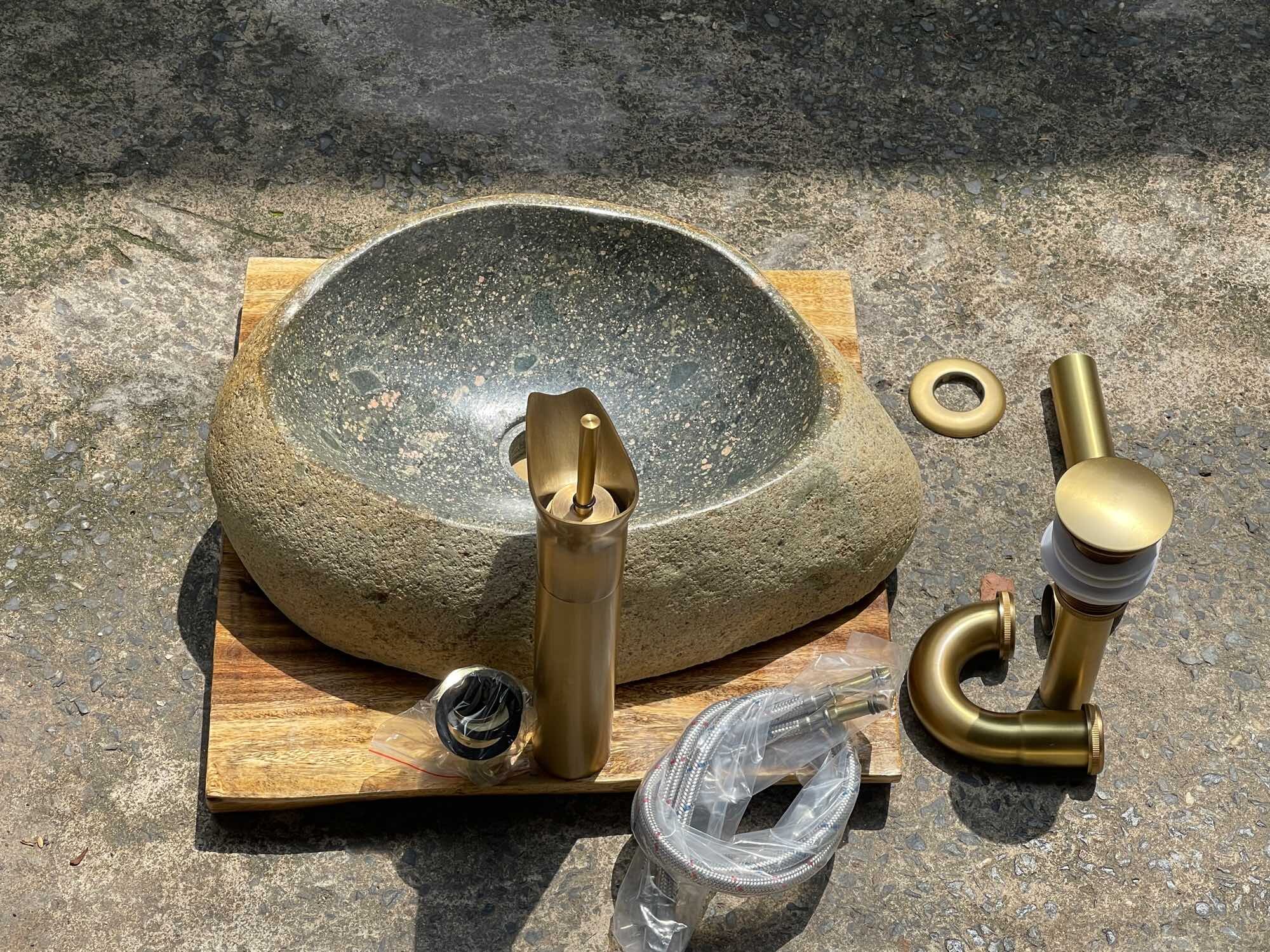 Bộ lavabo đá cuội ( Gồm : Chậu + vòi thác + xã)