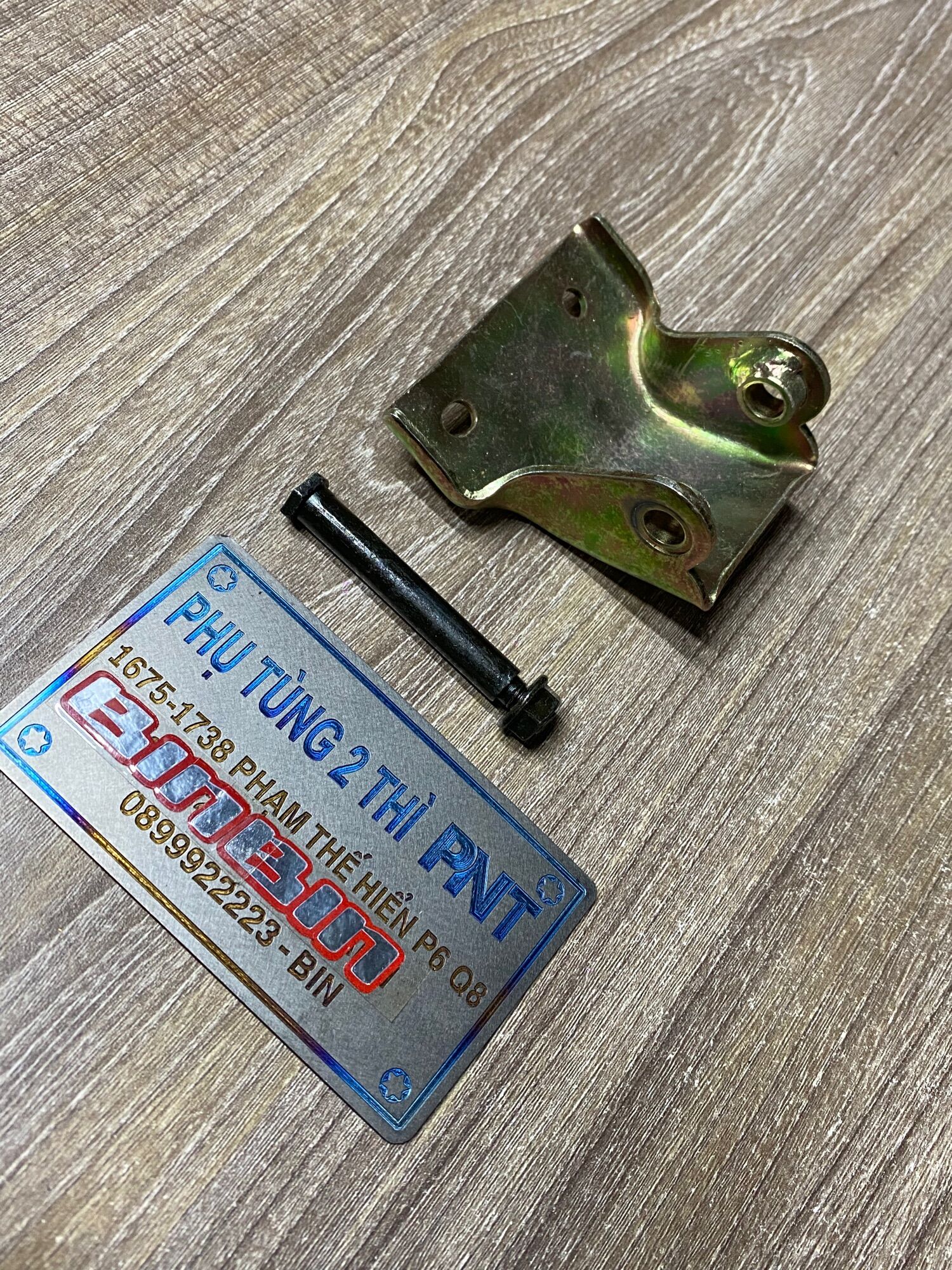 Pas yên trước Yaz + cốt