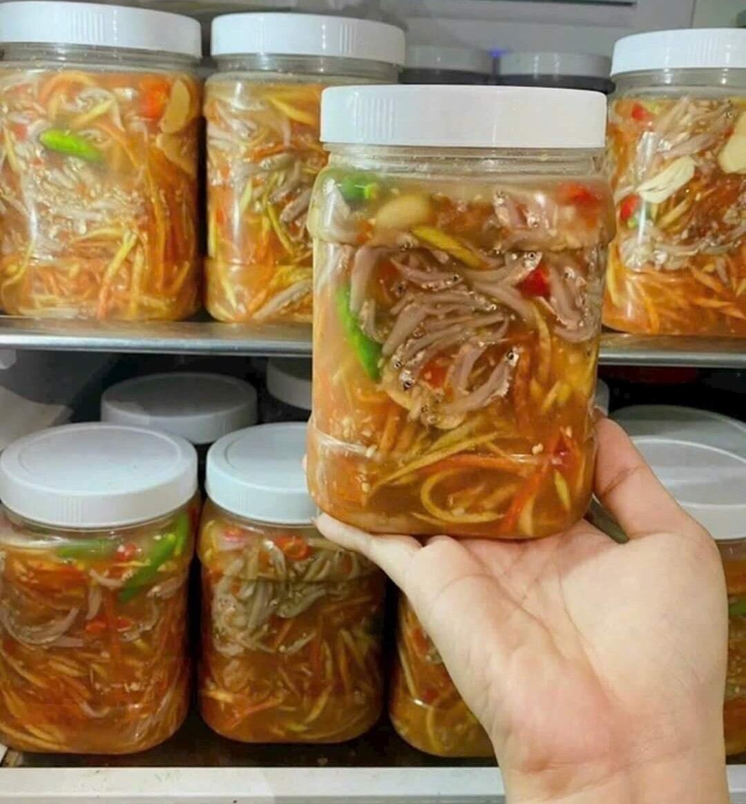 Mắm cá cơm trộn đu đủ (hủ 500gr)