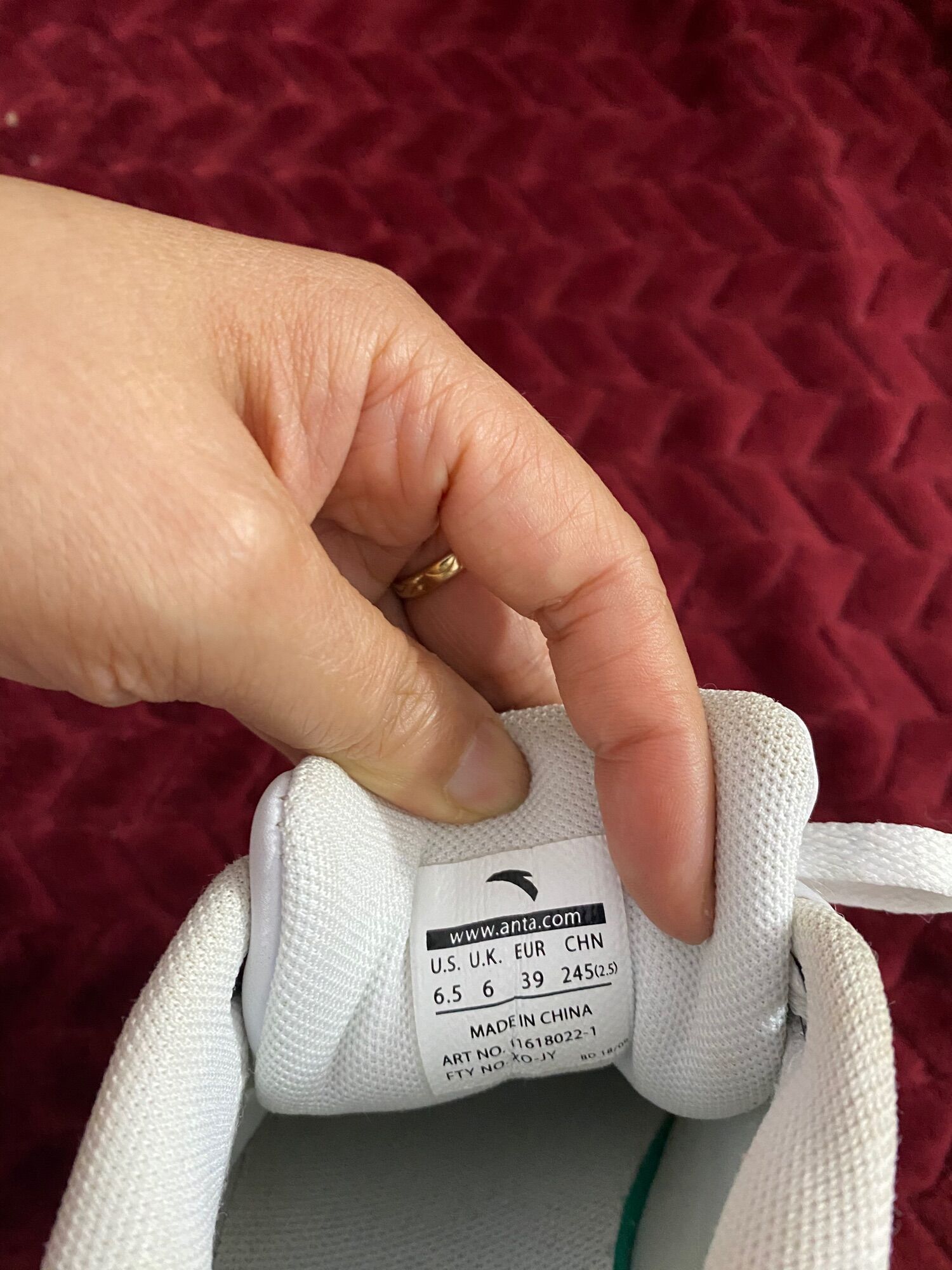 GIẦY CHÍNH HÃNG secondhand- AnTa size 39 - BAO CHECK- BAU REAL
