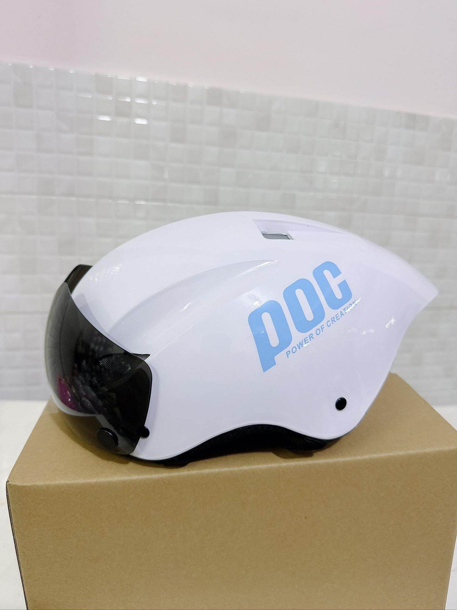 Nón bảo hiểm POC đuôi nhọn ( Nón trơn lên tem )