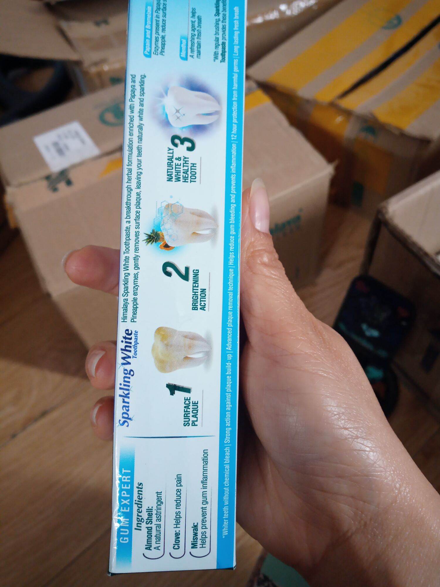 (Hsd:09/2025) Kem đánh răng TRẮNG SÁNG LẤP LÁNH _ Himalaya sparkling white toothpaste 100g