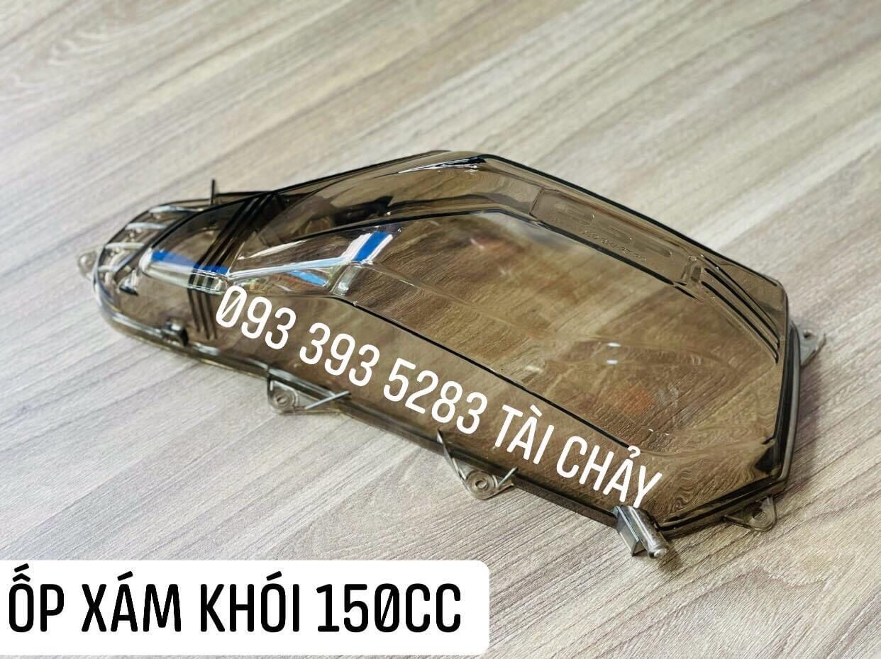 Ốp lọc gió trong suốt vario 125 / 150
