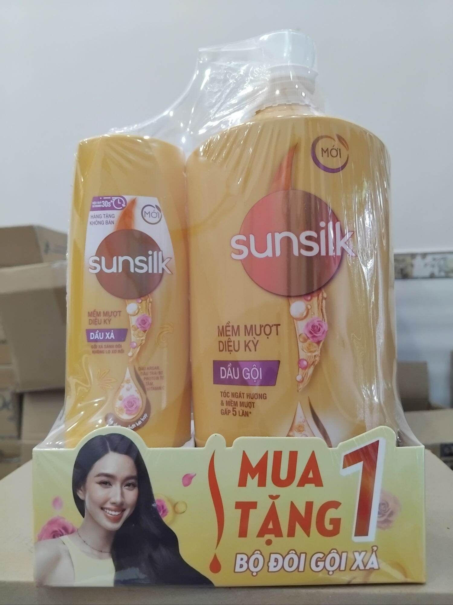 Dầu gội đầu sunsilk mượt tóc (tặng xả 140g)