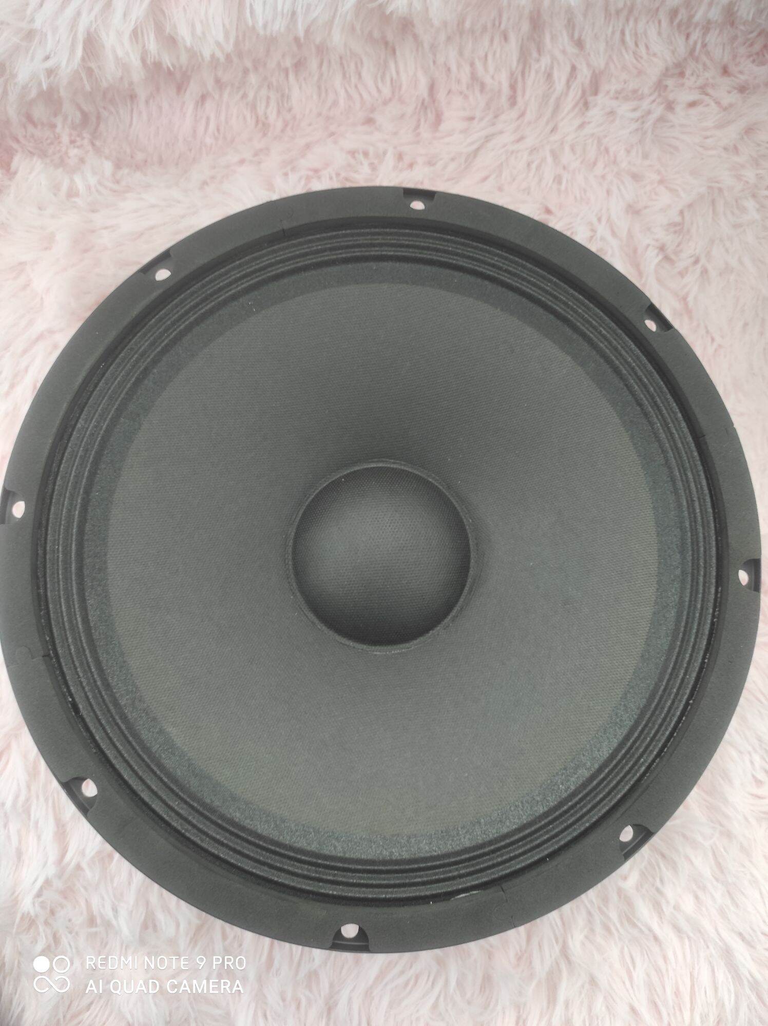 củ loa bass 30 cm,3 tấc, từ 134,coil 51, điện trở 8 ohm.hang nhập khẩu chính hãng