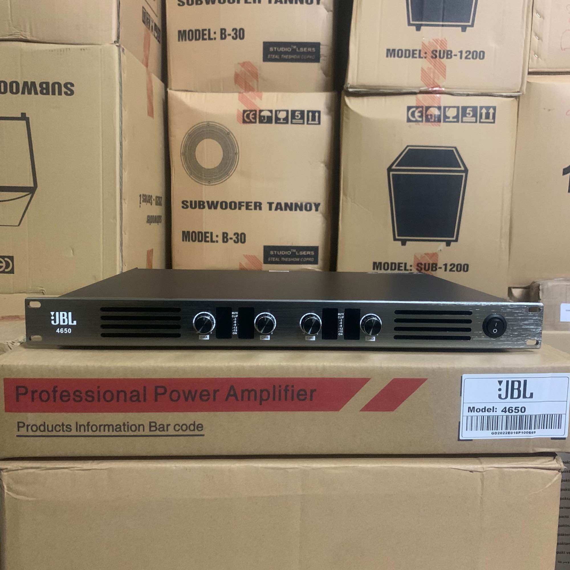 Đẩy công suất JBL 4650 loại 4Kênh - công suất 650w/kênh, mạch class D, nguồn xung siêu khoẻ