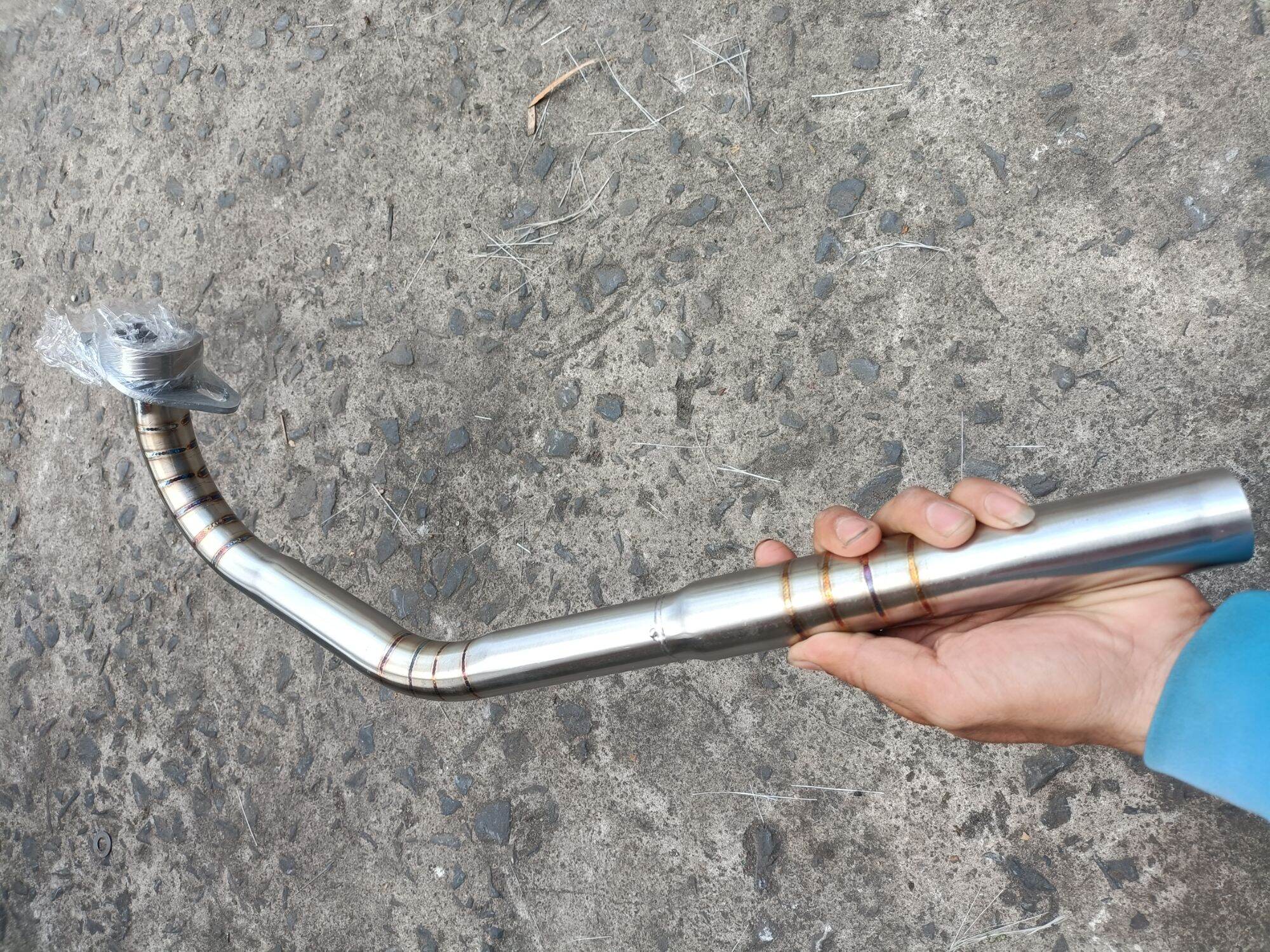 Cổ pô Ex135 2011-14 inox 304 vân titan