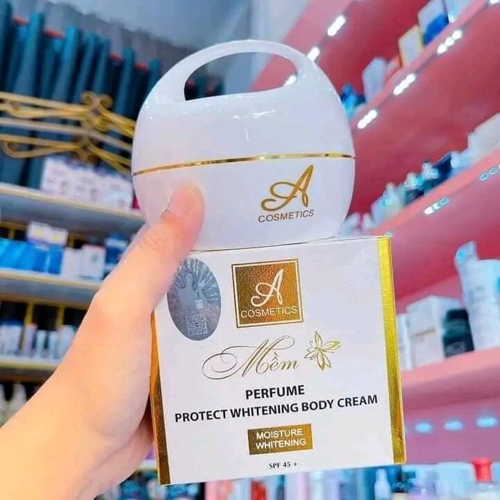Kem body mềm mẫu mới 2023 250g