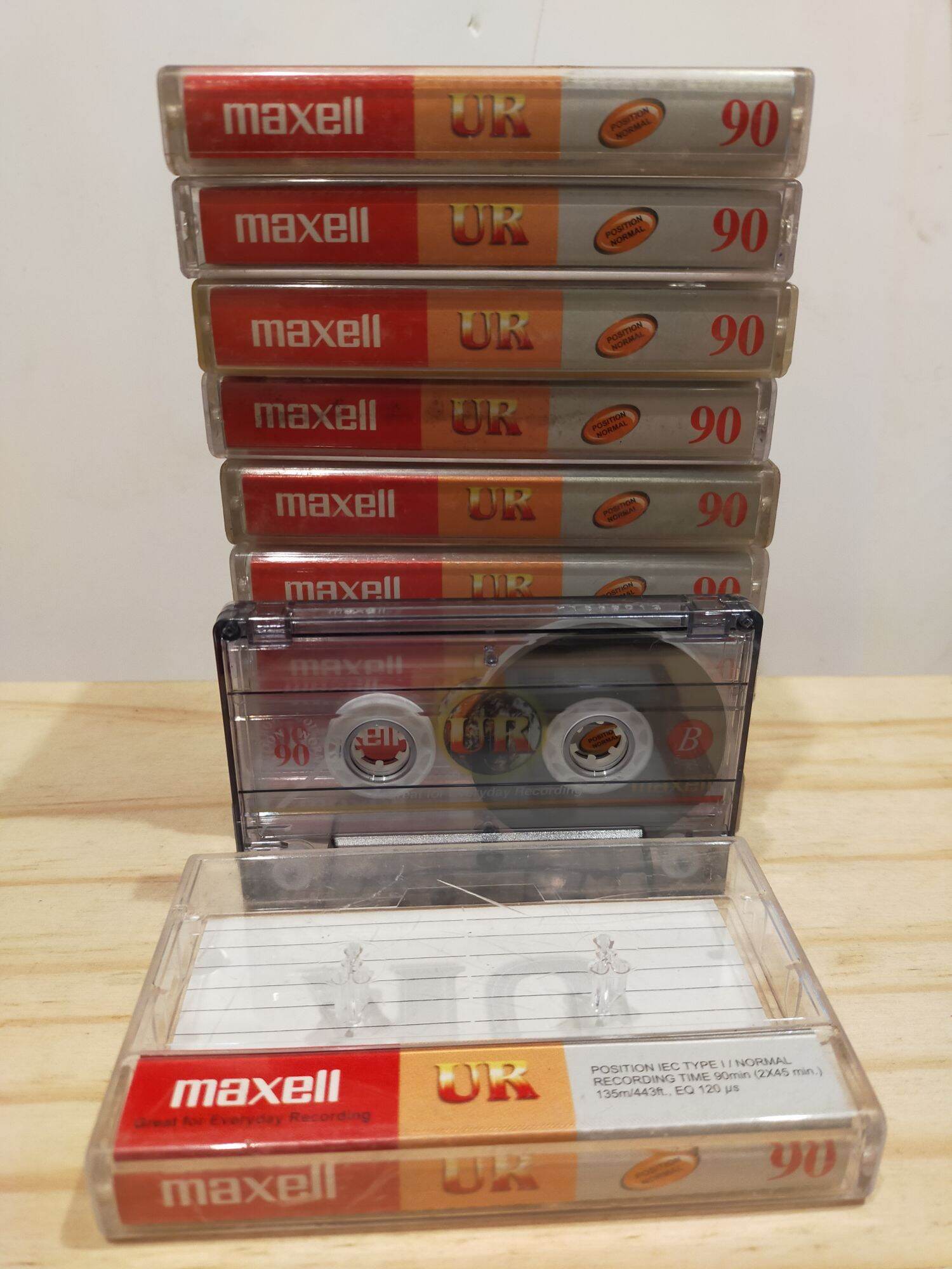 combo 10 cuốn băng cassette maxell UR 90 phút, băng trắng, chưa có tiếng ( lưu ý: đây là băng cũ