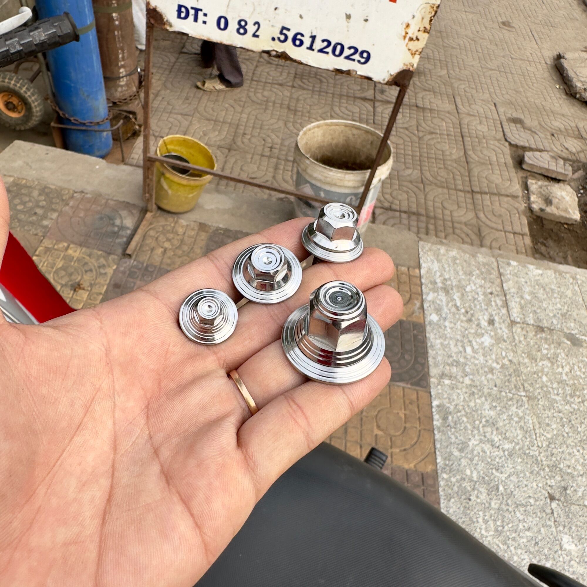 Lông Đền Salaya Inox 304 phay Thái