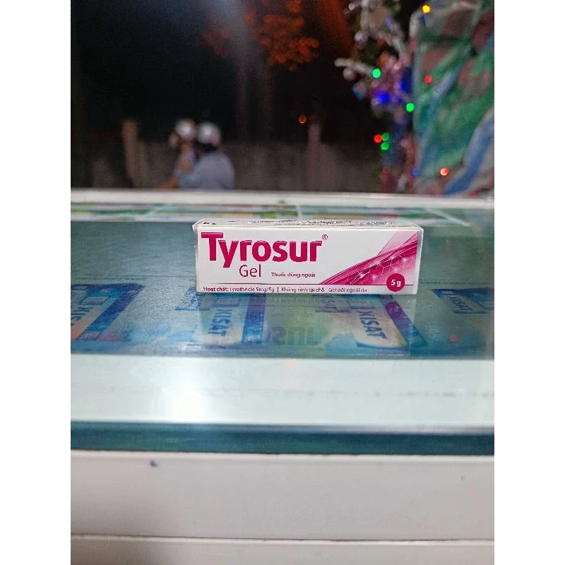 Tuýp thoa da gel Tyrosur nhập khẩu từ Đức