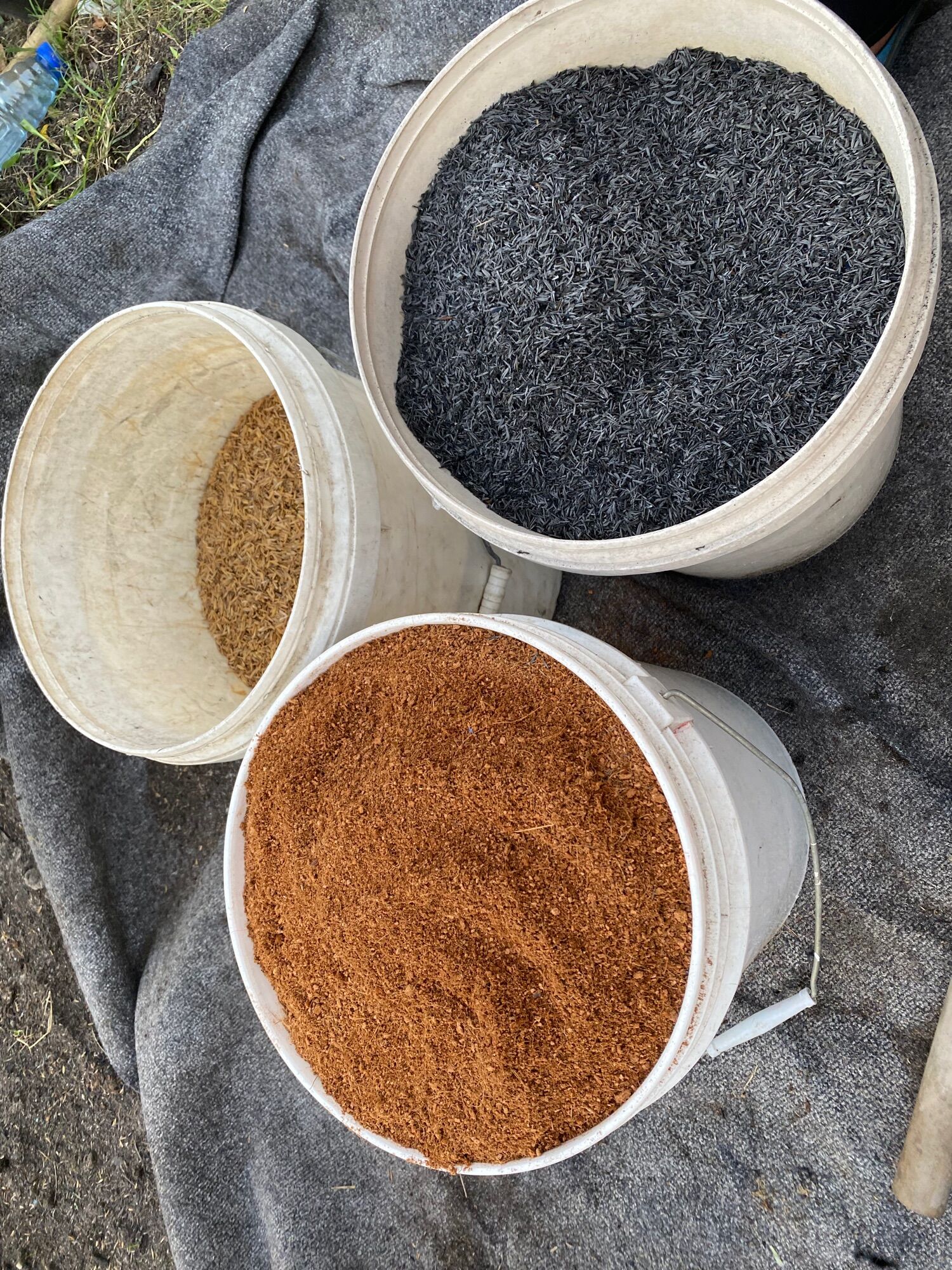 Trấu Hun ( than vỏ trấu) loại nhỏ