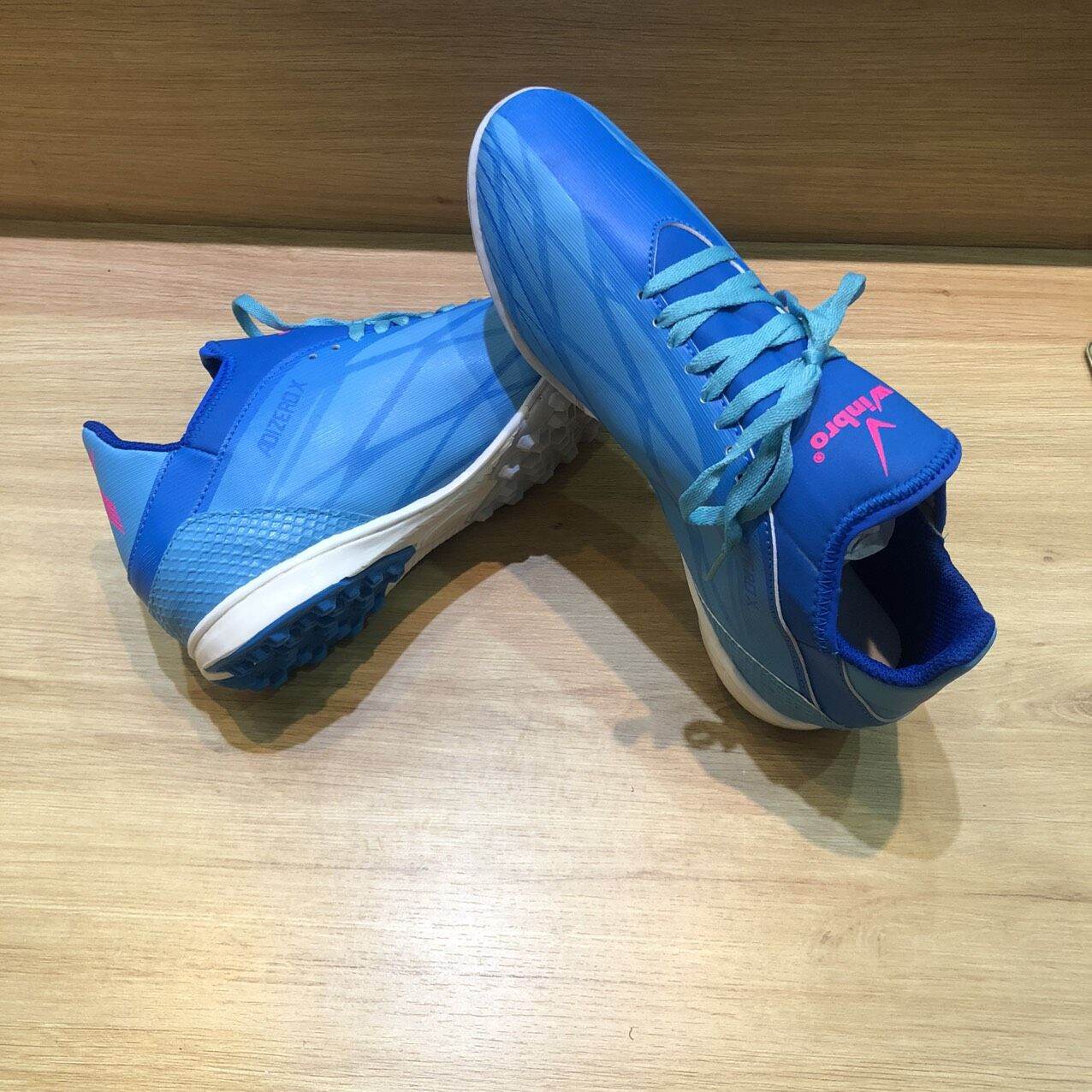 Giày đá bóng sân cỏ nhân tạo Winbro XSPeed Trắng đã khâu đế