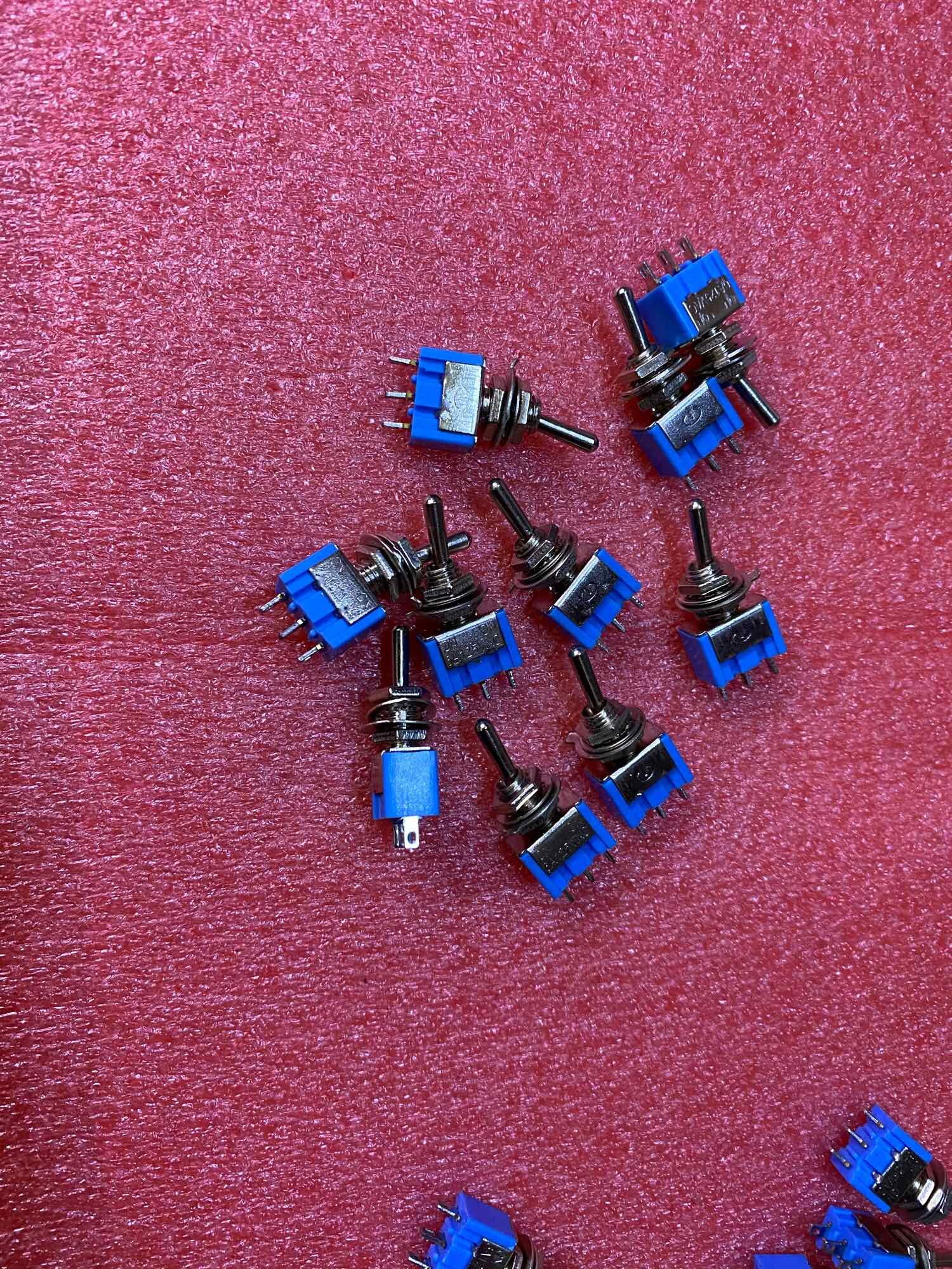 Công tắc ON-OFF-ON -3 chân (10 chiếc )