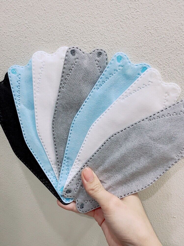 5 chiếc khẩu trang kf94 người lớn - quà tặng