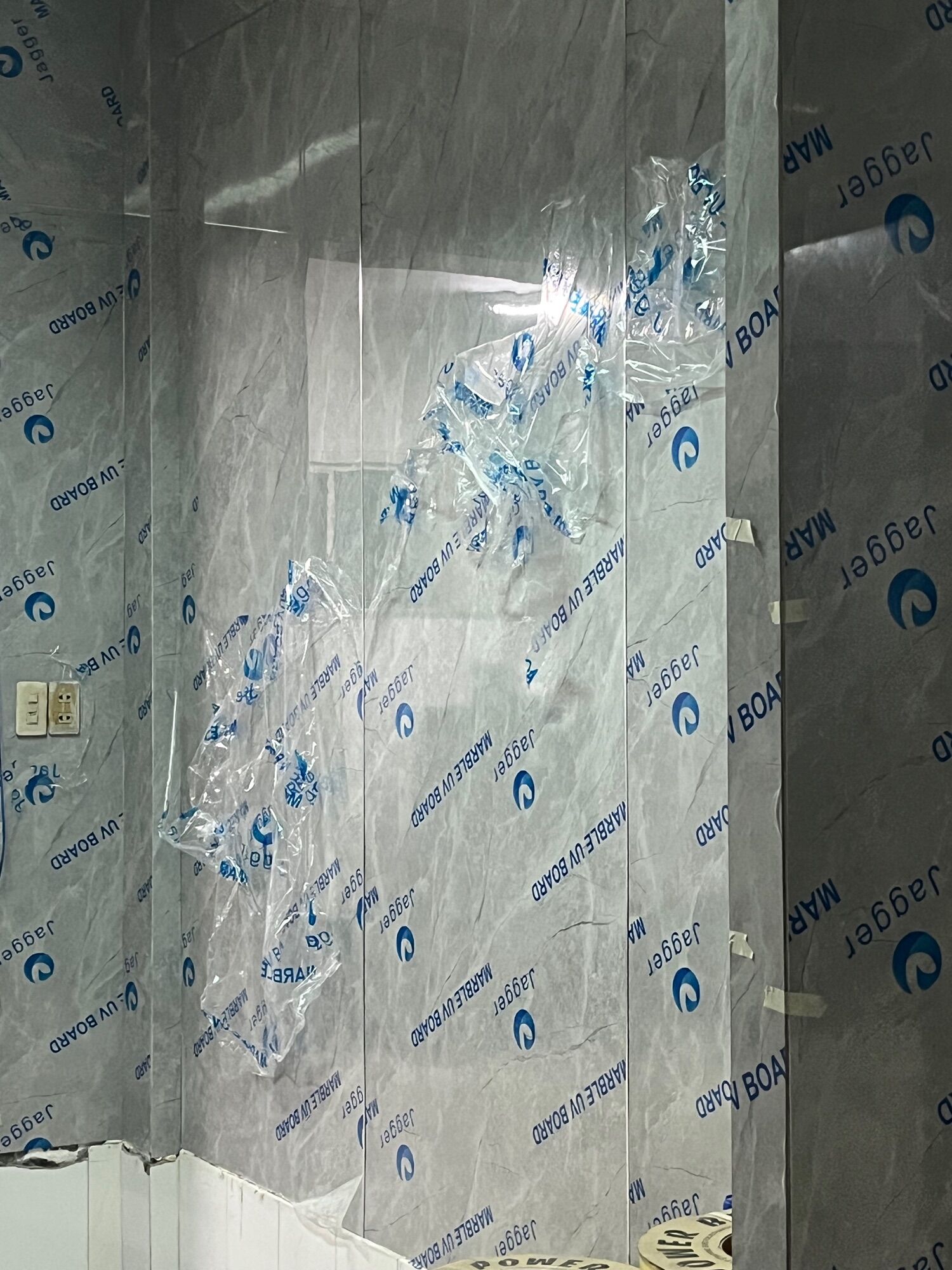 Tấm ốp tường PVC xám xi măng