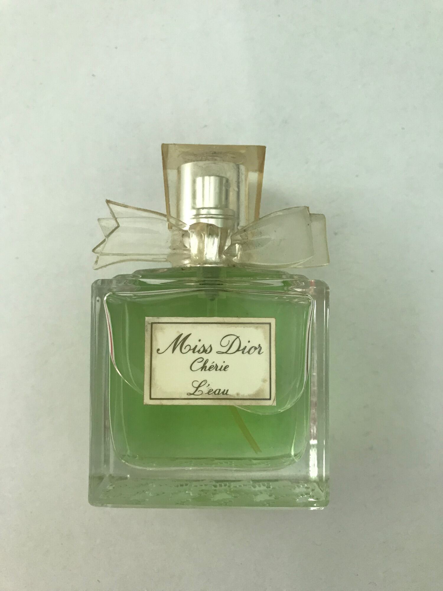 Nước hoa nữ Miss Dior Cherie Eau de Parfum của hãng CHRISTIAN DIOR