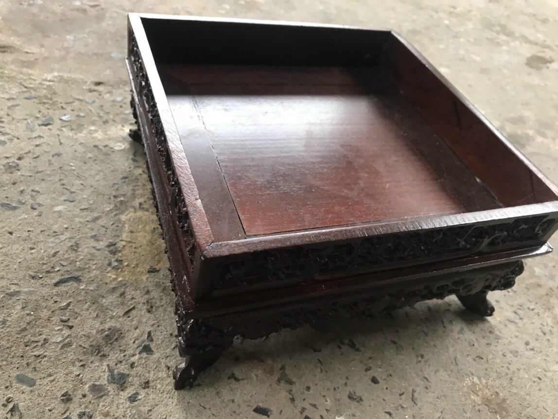 Khay trà chân quỳ gỗ gụ vuông 20cm