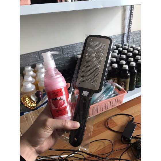 Dụng cụ chà gót chân, bàn chà gót chân