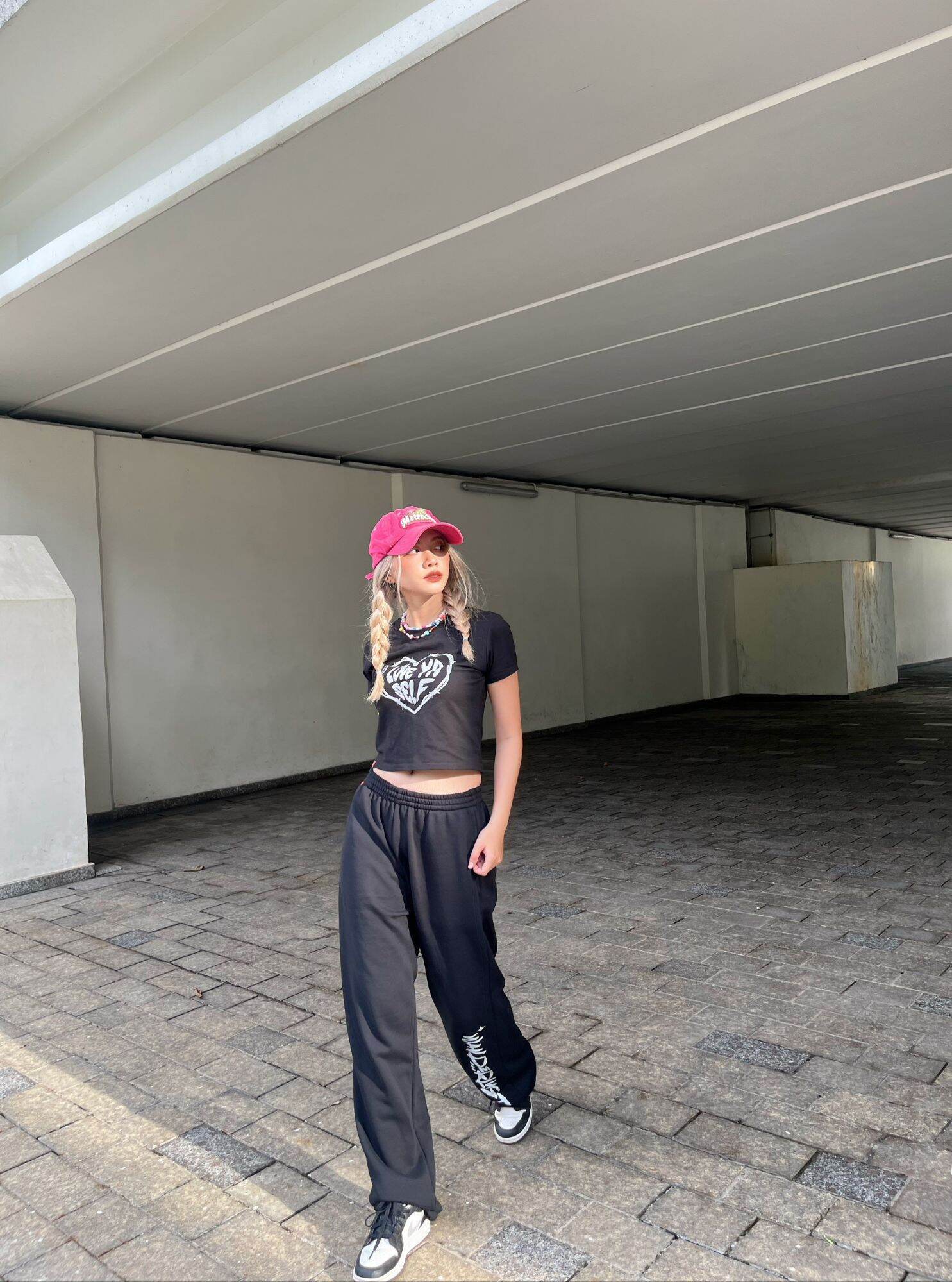 Quần Jogger rút dây in phản quang FW22