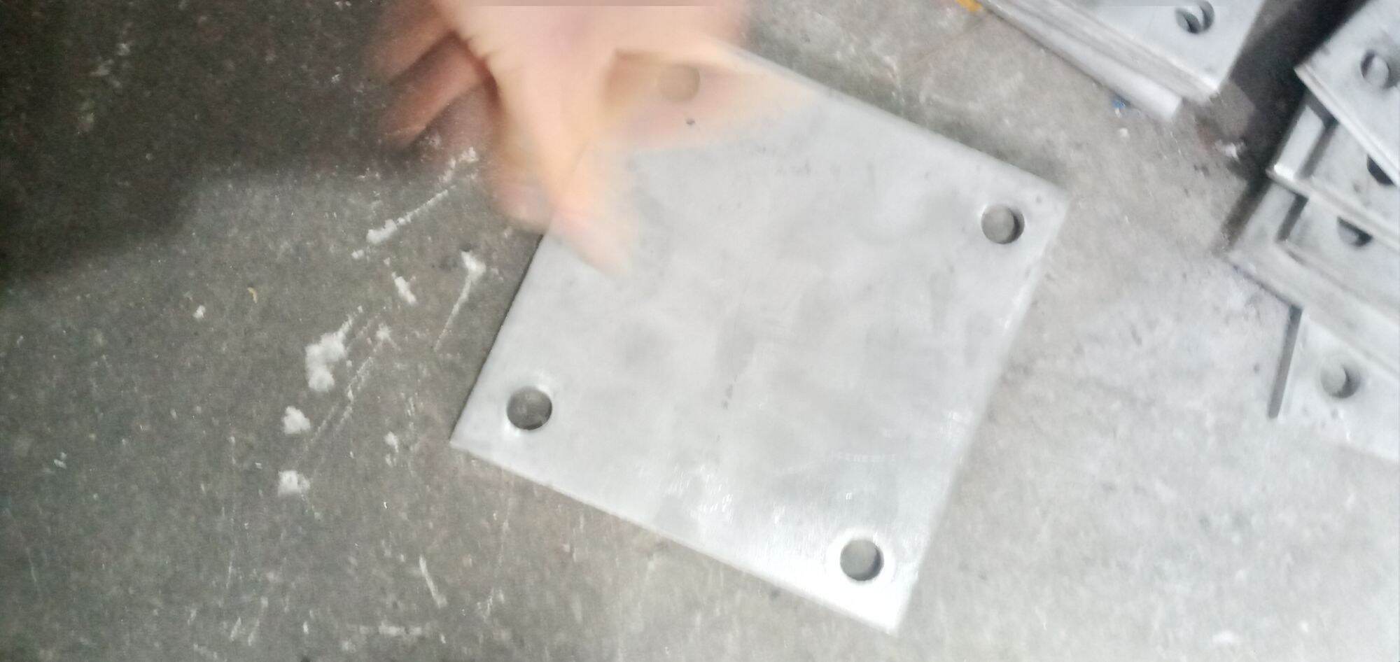 Bản mã inox 304 .dày 5mm .kt 15x15 cm