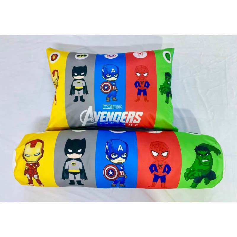 Set gối nằm và gối ôm Avengers cho bé